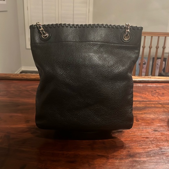 TORY BURCH Pebbled Leather 2-Way Crossbody Black - Picture 4 of 15